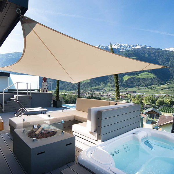 Penthousesuite_Dolce_Vita_Premium_outdoor_terrasse_whirlpool_private_infinitypool_wellnessurlaub_südtirol_wanderurlaub_Südtirol_wellness_für_verliebte_spa_resort